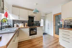 Kitchen - click for photo gallery